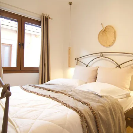 Vakantiehuis Mantarini Doukádes